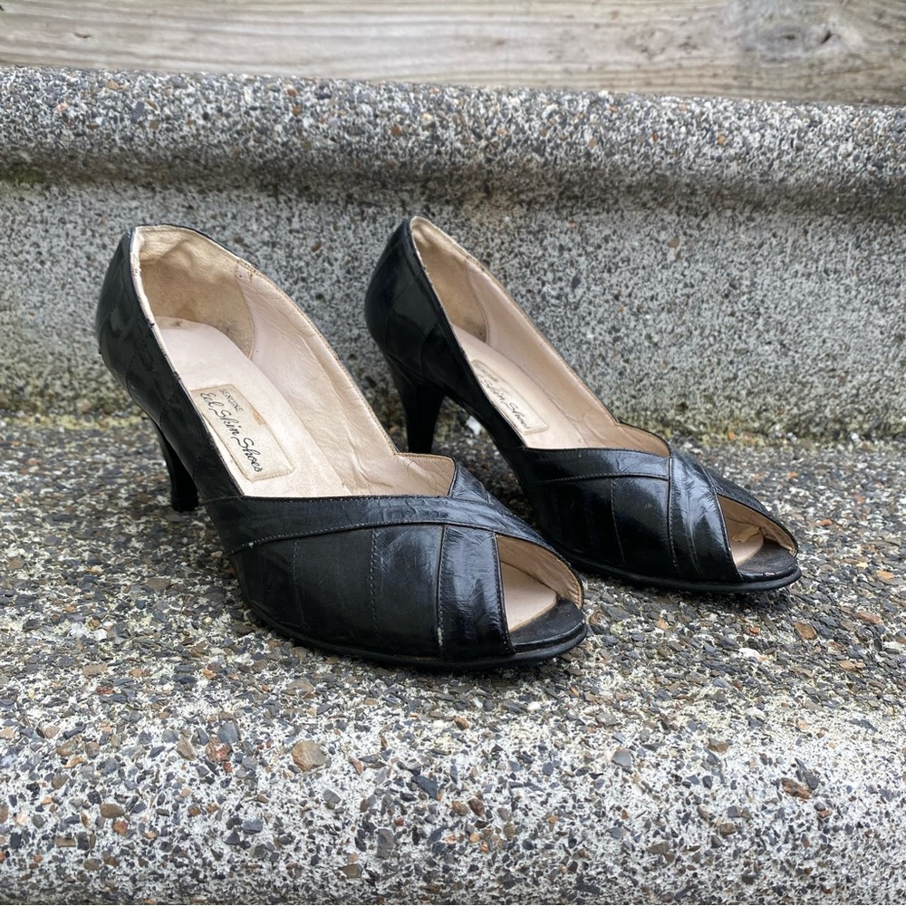 Vintage 50s-60s Black Genuine Eel Skin Peep Toe Heels Size 6
